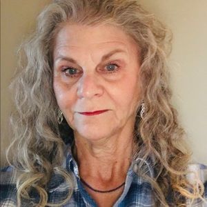 Meet your Posher, Jacqueline